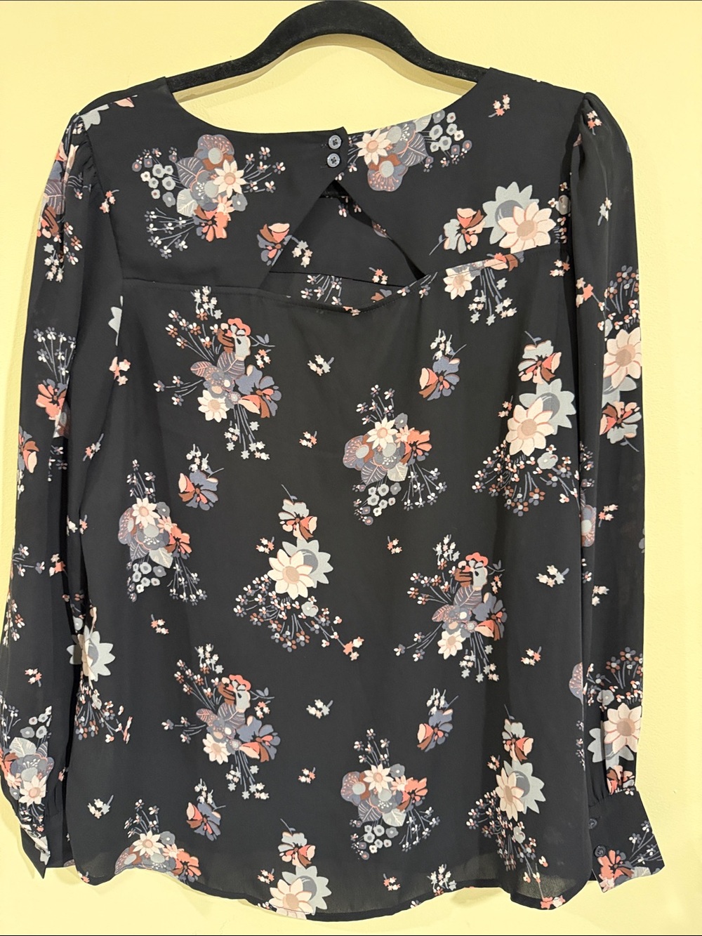 LOFT Black Floral Long-Sleeve Blouse with Pink & Cream Accents size medium - Picture 7 of 10